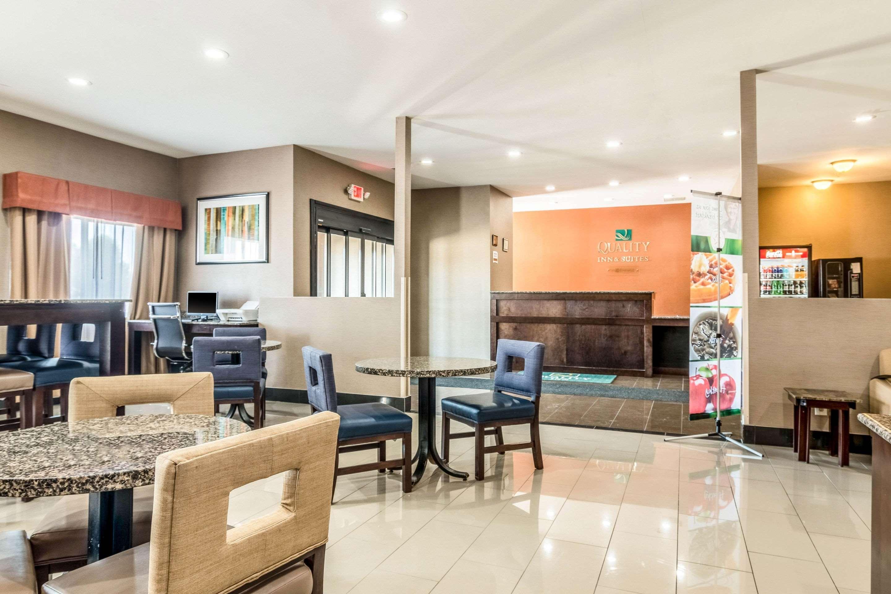 Quality Inn & Suites Salem Near I-57 Экстерьер фото